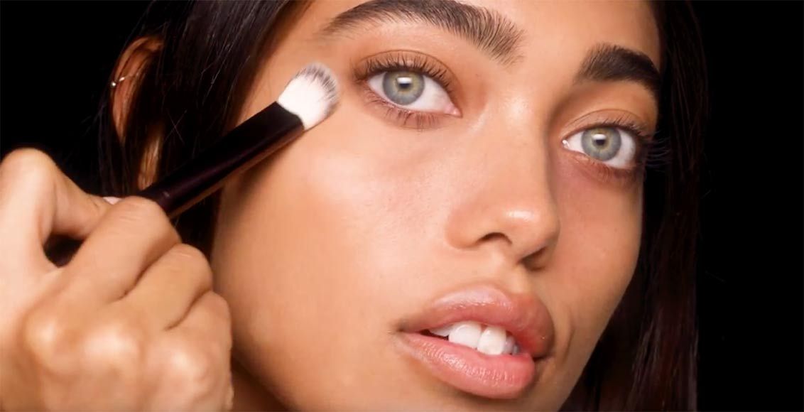 Vanish airbrush concealer